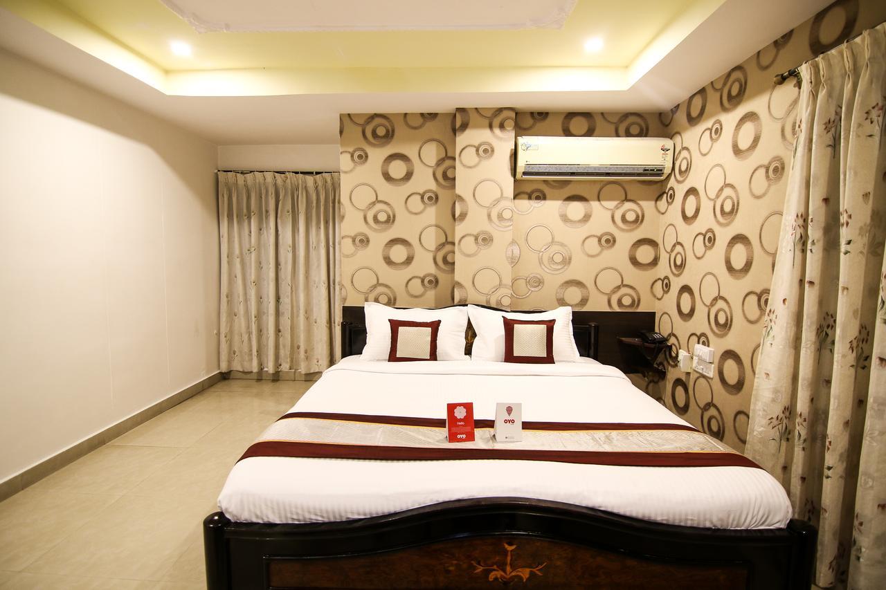 Oyo 9207 Chakri Guest House Вишакхапатнам Экстерьер фото